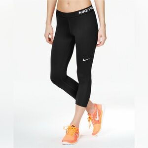 Nike Women’s Pro Cool Capri Leggings Black Size Small